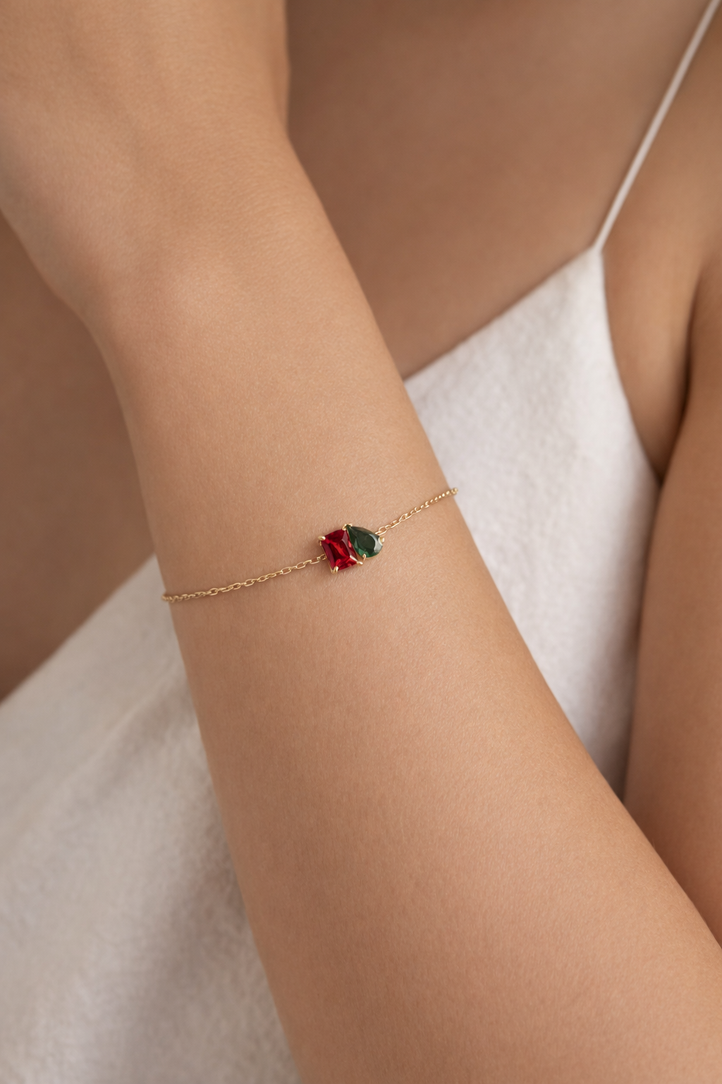 𝗚𝗲𝗺𝘀𝘁𝗼𝗻𝗲 𝗖𝗵𝗮𝗿𝗺 𝗕𝗿𝗮𝗰𝗲𝗹𝗲𝘁